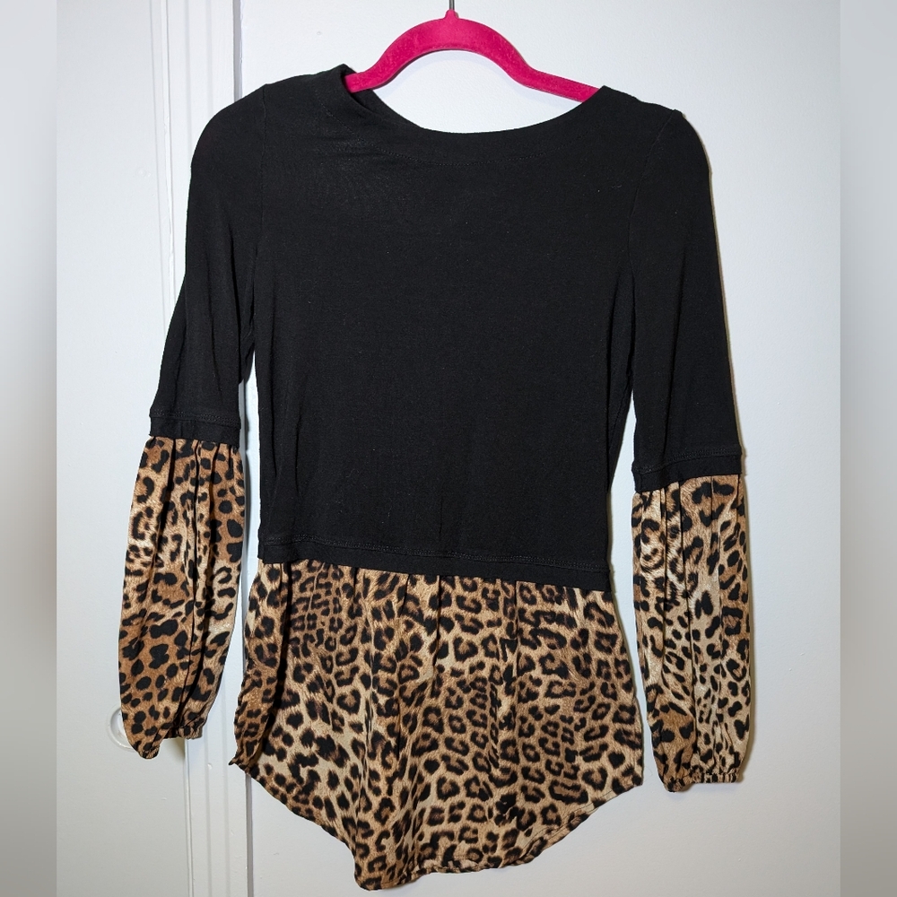 ⚡3/40$⚡ Leopard Print Black Top